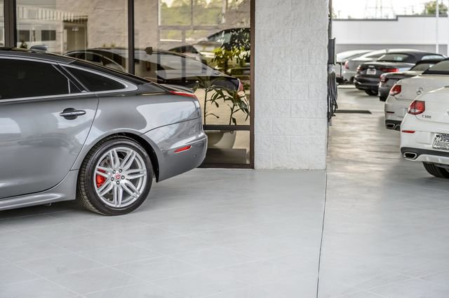 Used 2019 Jaguar XJ R-Sport image 57