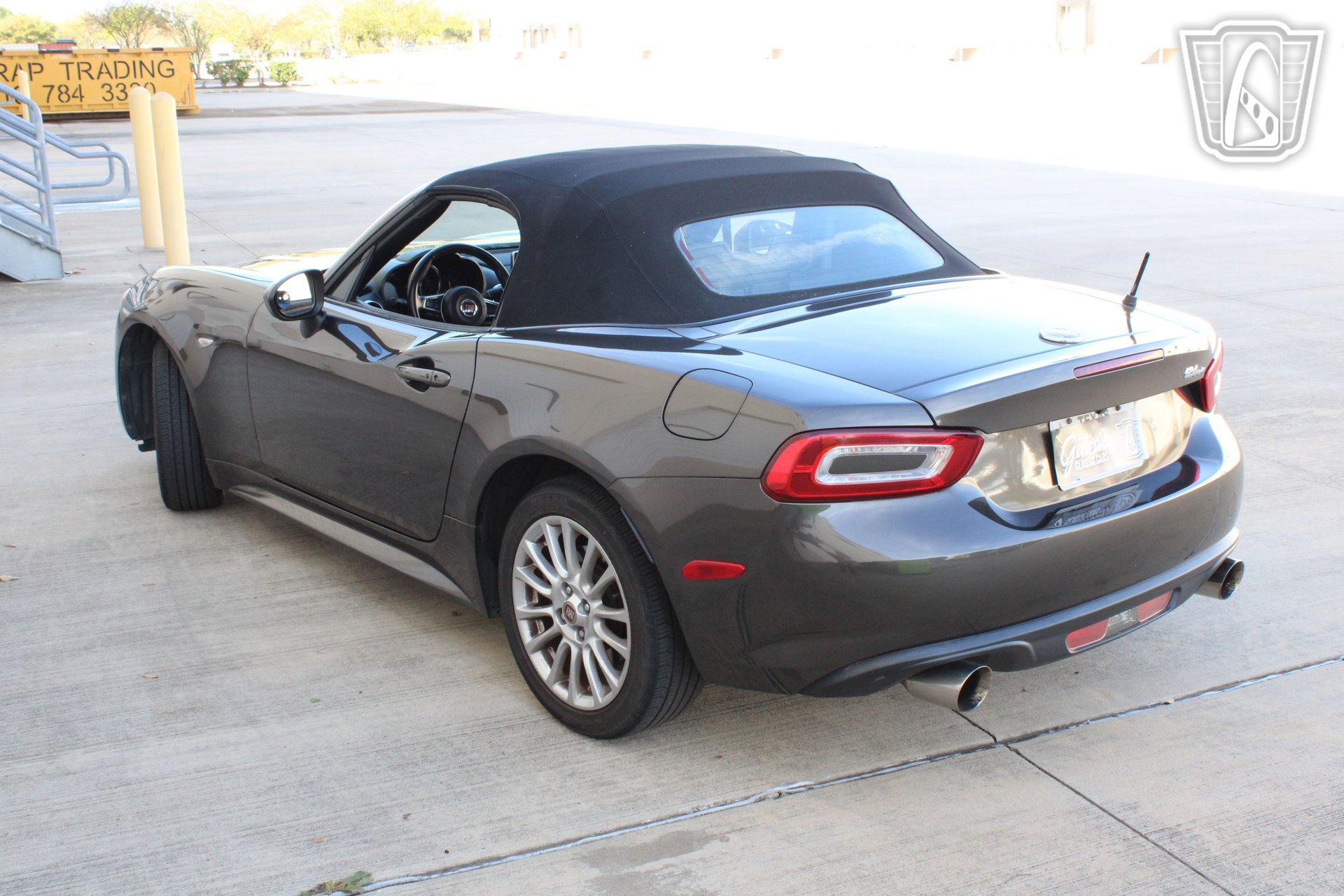 Used 2017 FIAT 124 Spider Classica image 17