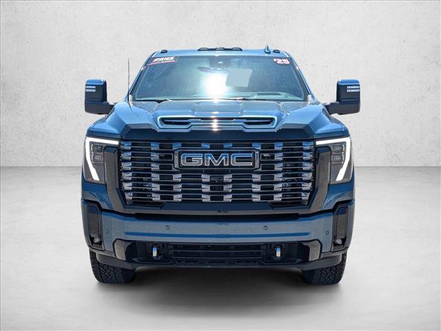 Used 2025 GMC Sierra 2500 Denali Ultimate AWD/4WD image 2
