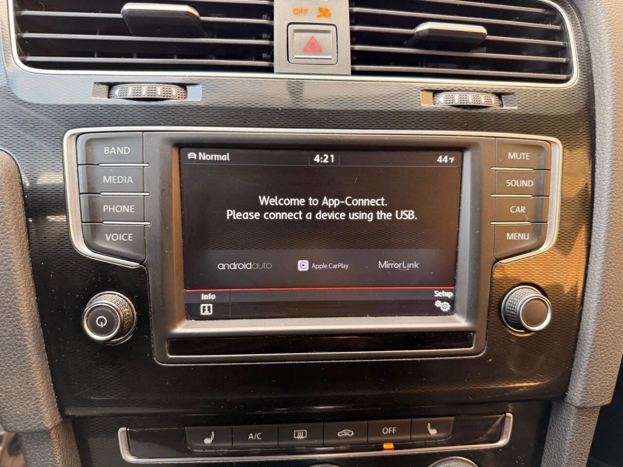 Used 2017 Volkswagen GTI S image 14