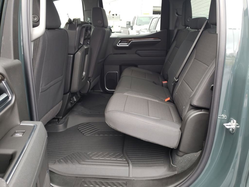 New 2026 Chevrolet Silverado 1500 LT image 22
