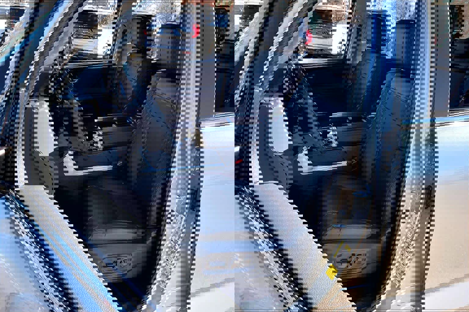 Used 2024 Toyota Tundra Limited image 7