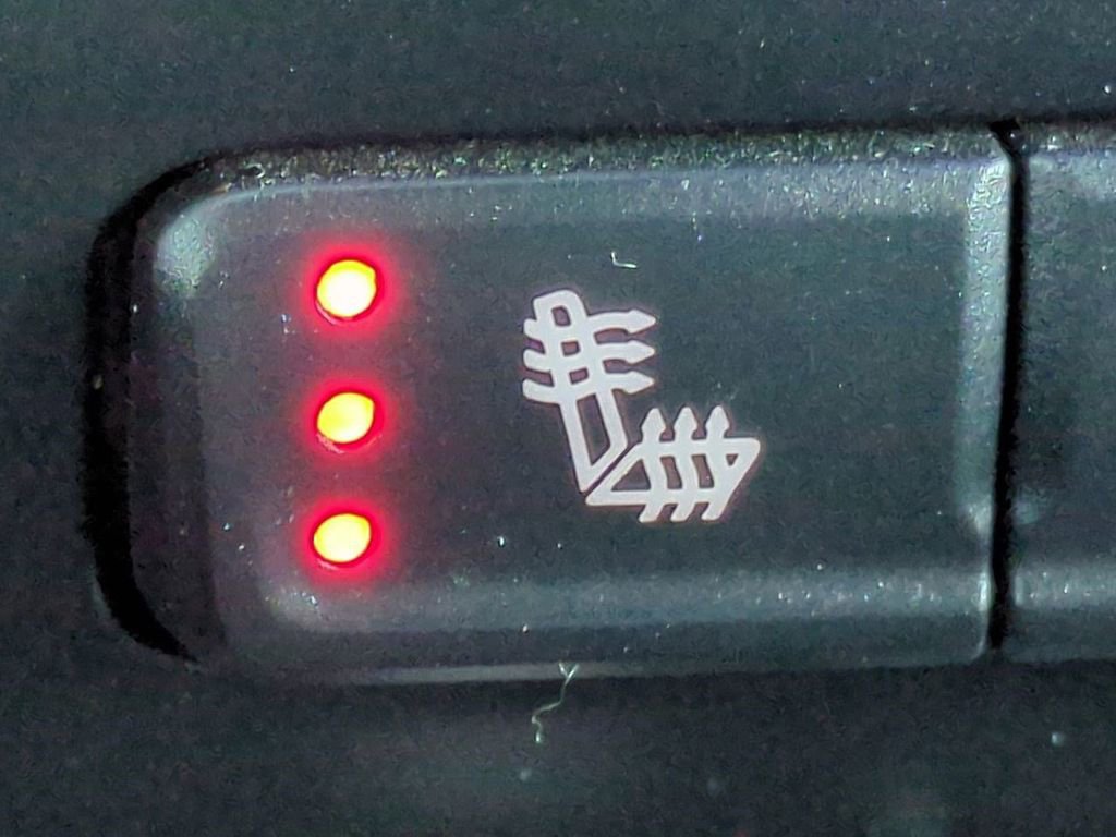 Used 2019 Chevrolet Silverado 1500 High Country w/ Technology Package image 25