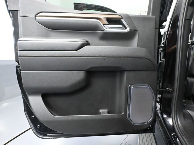 Used 2024 Chevrolet Silverado 1500 High Country w/ High Country Premium Package image 43