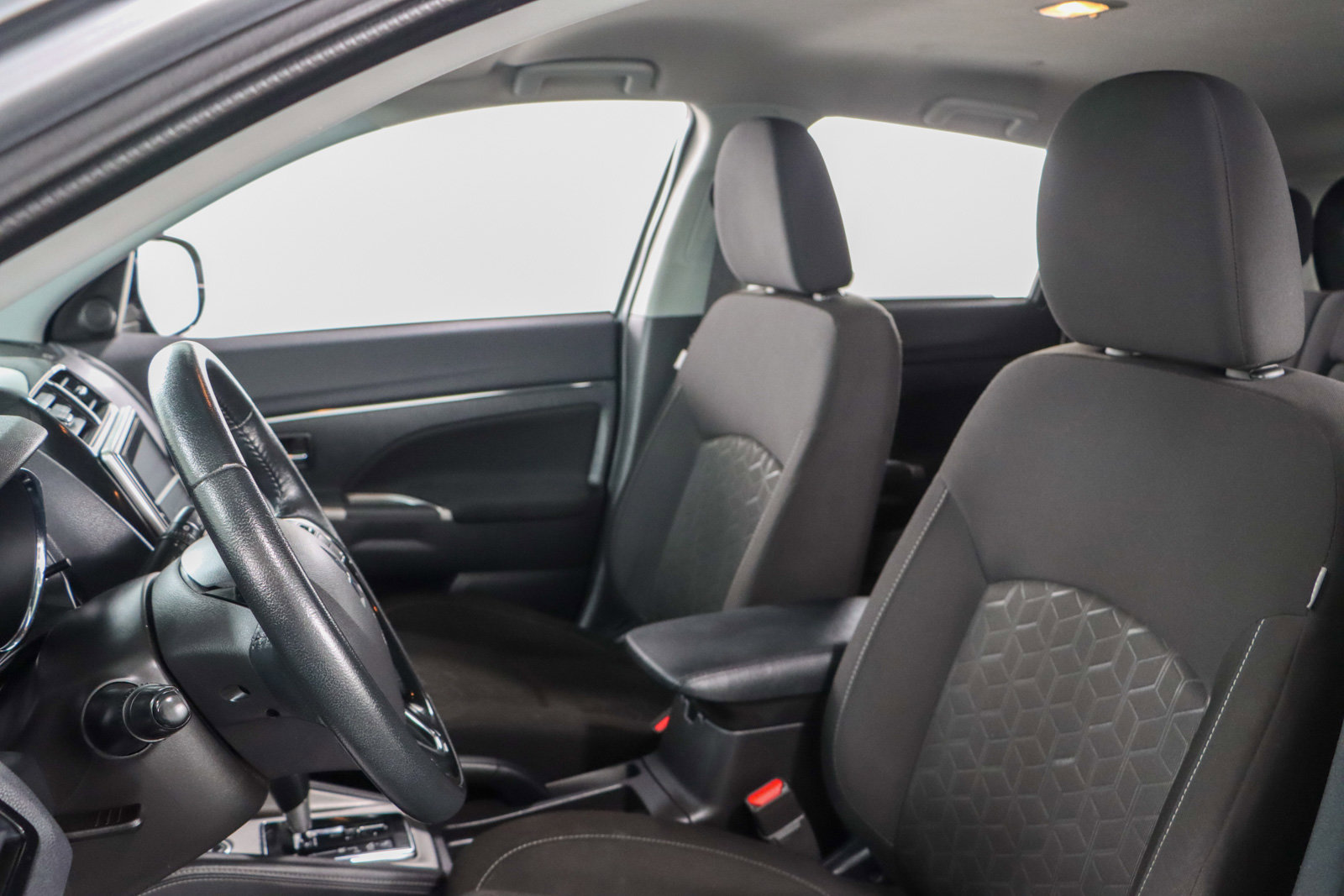 Used 2021 Mitsubishi Outlander Sport SE image 22