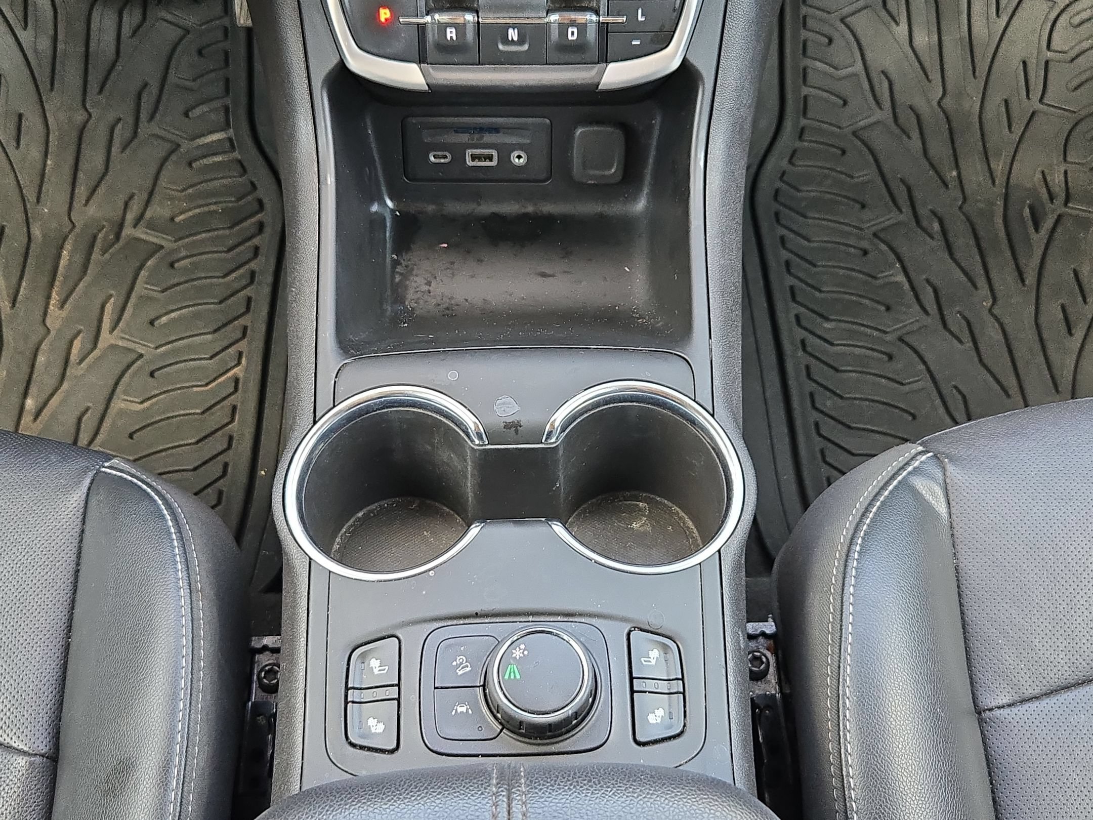 Used 2023 GMC Terrain SLT FWD image 19