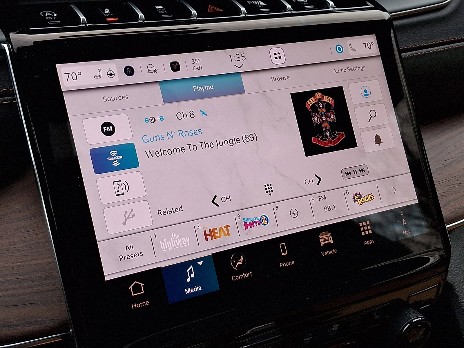 New 2025 Jeep Grand Cherokee Summit w/ Obsidian Package image 13