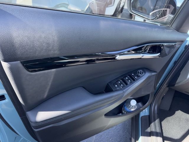 Certified 2024 Kia Seltos S image 9