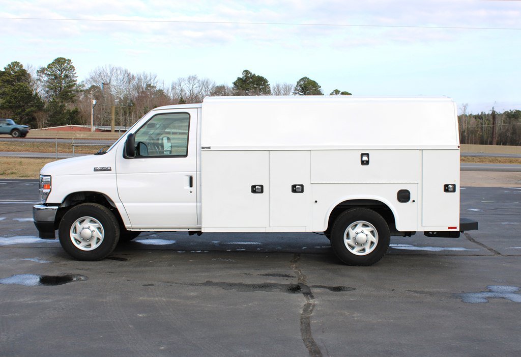 Used 2025 Ford E-350 and Econoline 350 Super Duty w/ Power Equipment Group RWD image 6