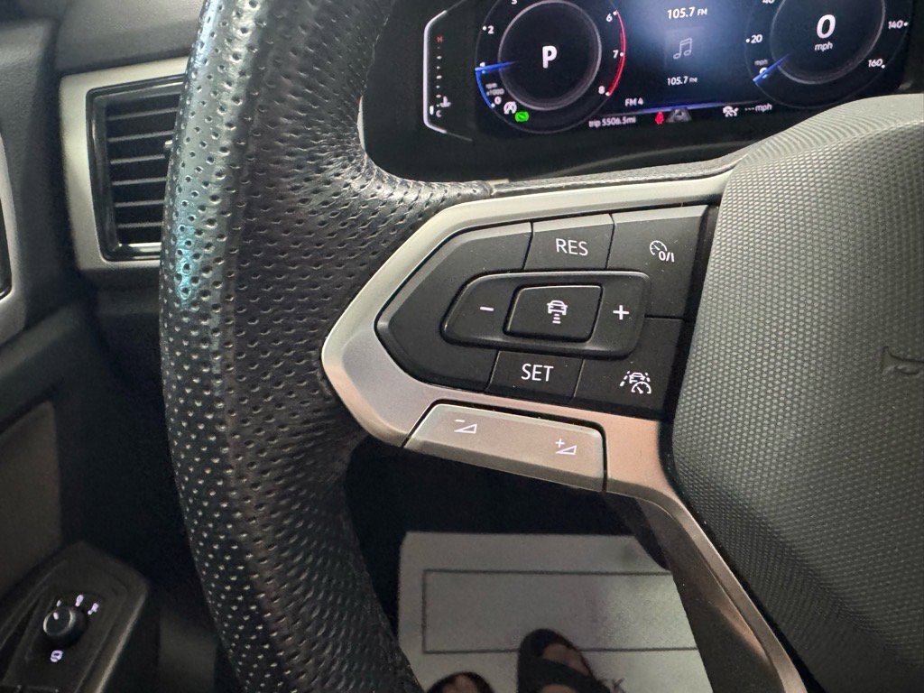 Used 2022 Volkswagen Atlas SEL Premium image 30