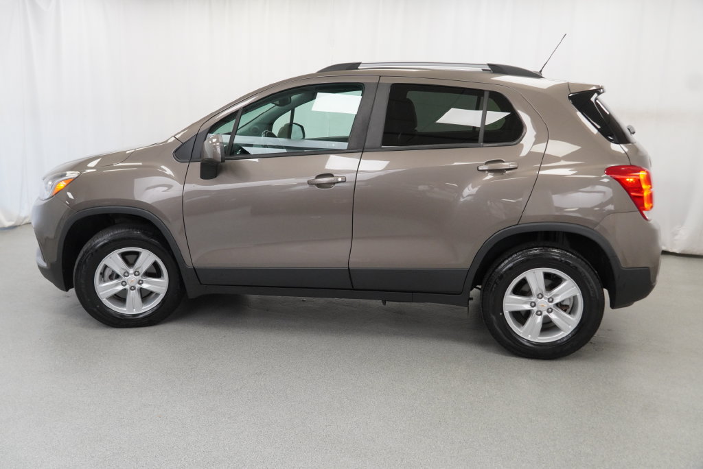 Used 2021 Chevrolet Trax LT w/ Driver Confidence Package AWD/4WD image 6