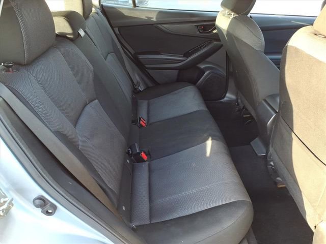 Used 2017 Subaru Impreza 2.0i Premium image 21