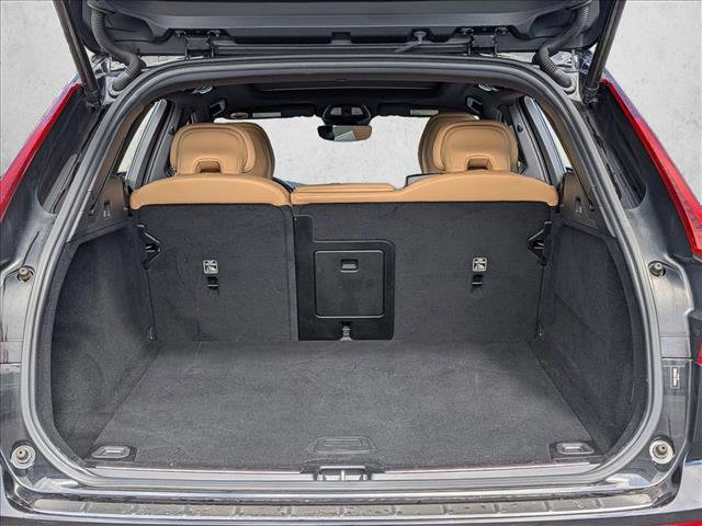 Used 2022 Volvo XC60 B6 Inscription w/ Climate Package AWD/4WD image 6