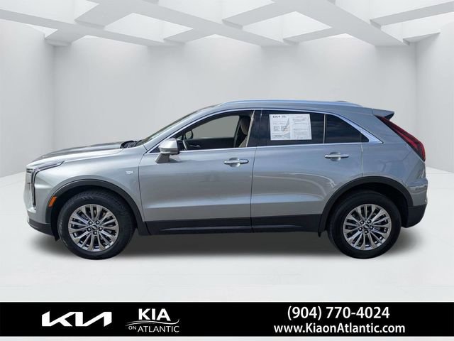 Used 2025 Cadillac XT4 Premium Luxury FWD image 6
