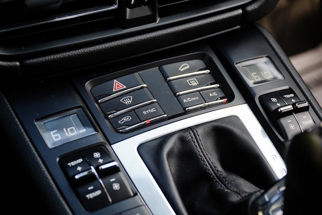 Used 2020 Porsche Macan S image 17