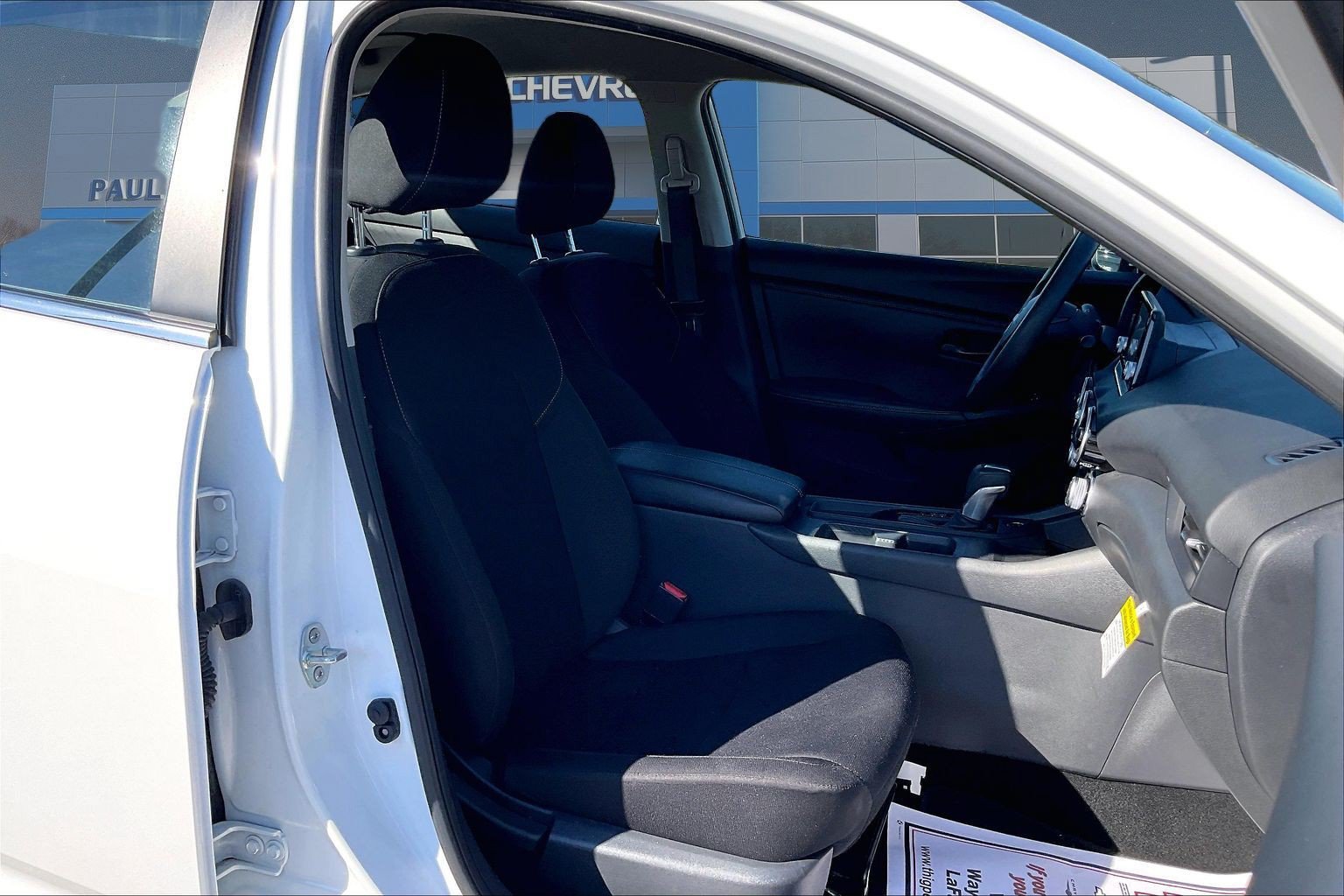 Used 2025 Nissan Sentra S FWD image 31