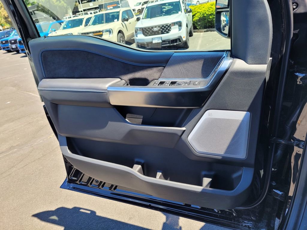 New 2025 Ford F350 Platinum image 37