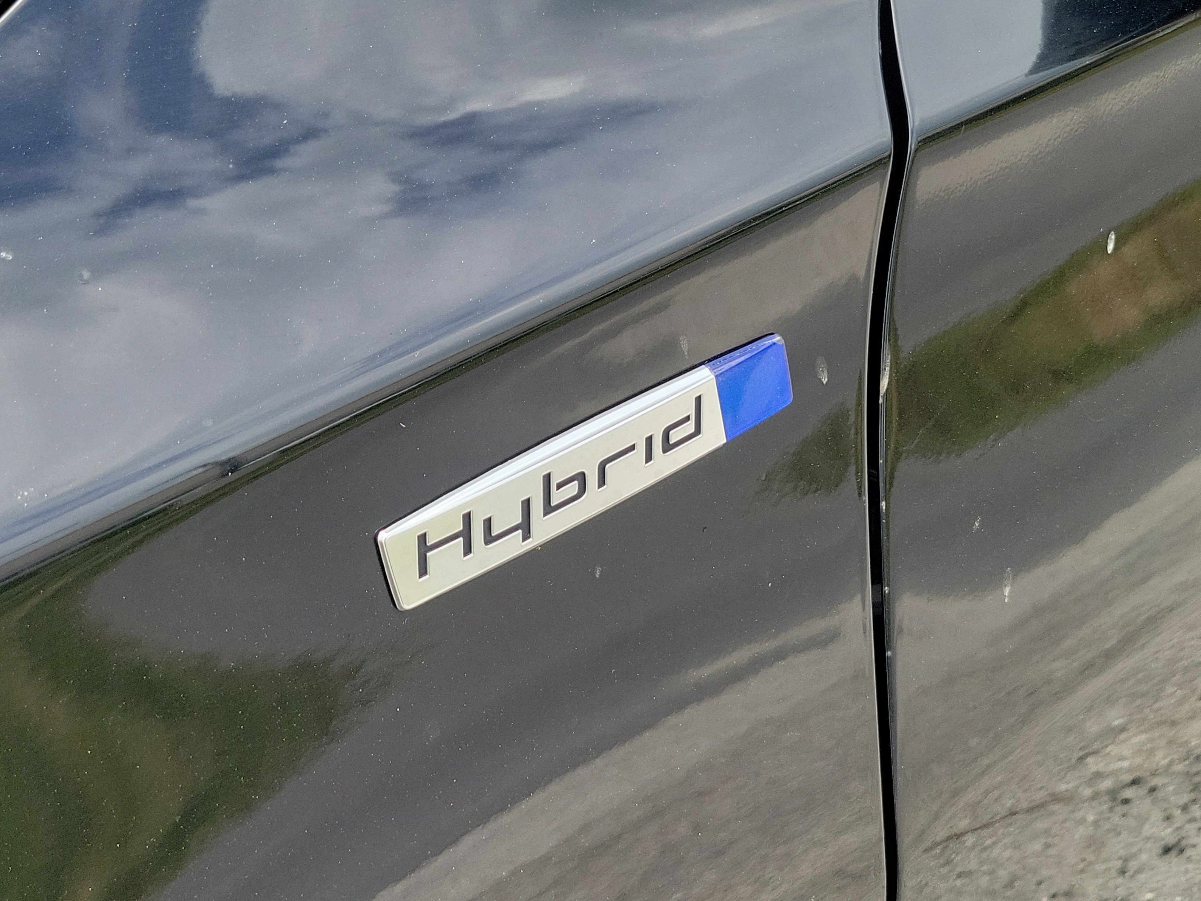 Used 2013 Acura ILX Hybrid w/ Technology Package FWD image 3