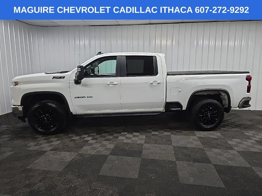 Used 2025 Chevrolet Silverado 2500 LT AWD/4WD image 5