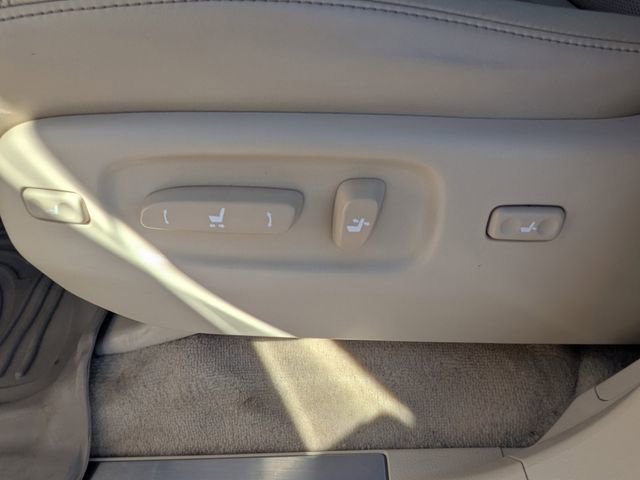 Used 2018 Lexus LX 570 4WD image 17