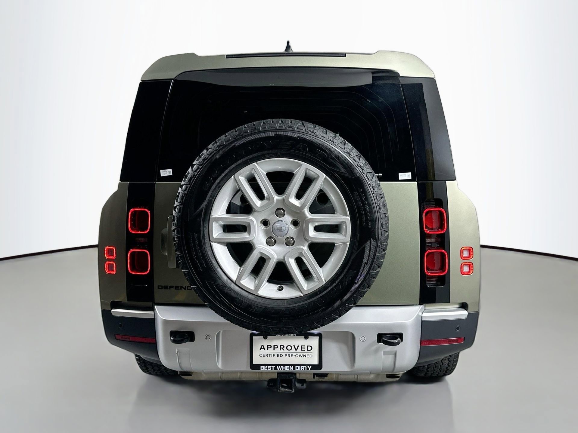 Certified 2024 Land Rover Defender 130 S image 6