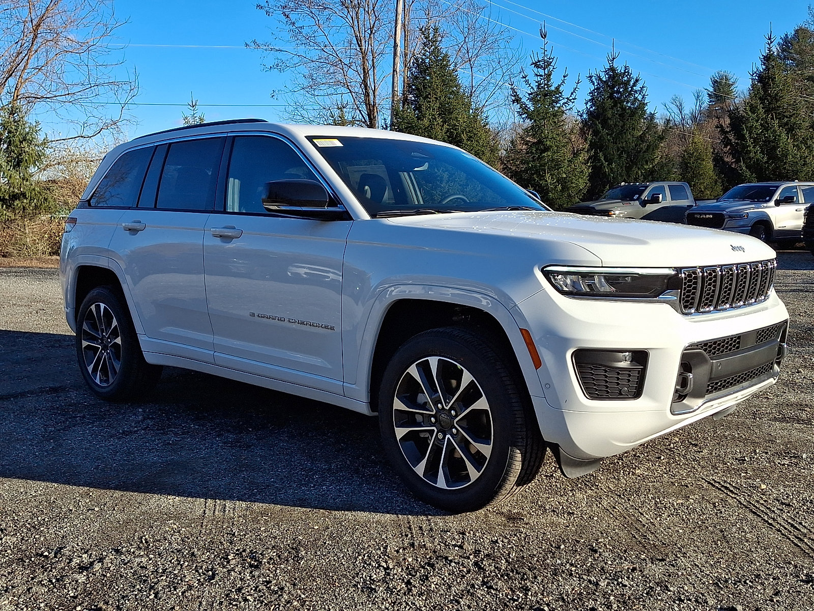 New 2025 Jeep Grand Cherokee Overland w/ Trailer Tow Package image 2