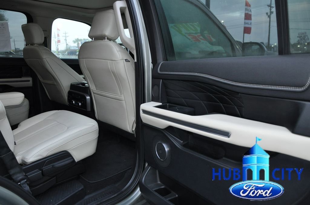 Used 2019 Ford Expedition Platinum image 15