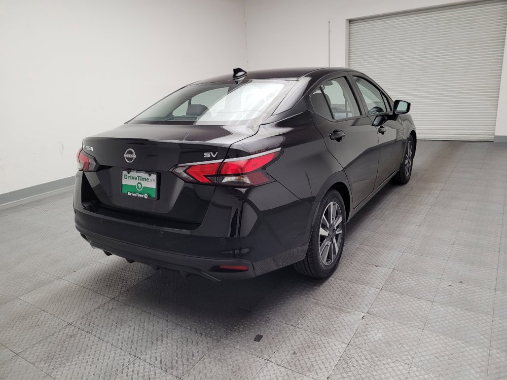 Used 2023 Nissan Versa SV image 7