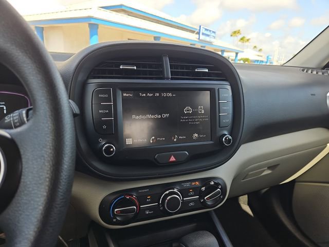 Used 2023 Kia Soul LX FWD image 21