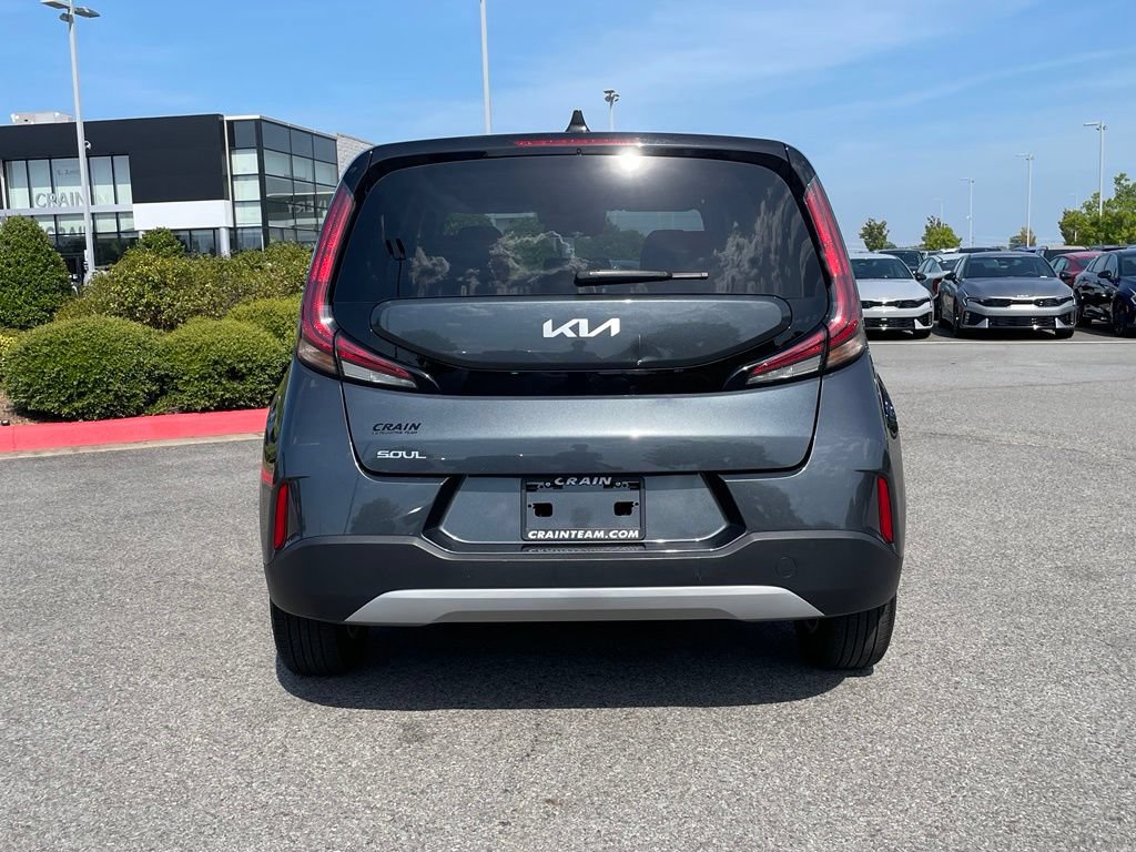 Certified 2025 Kia Soul LX w/ LX Technology Package FWD image 6