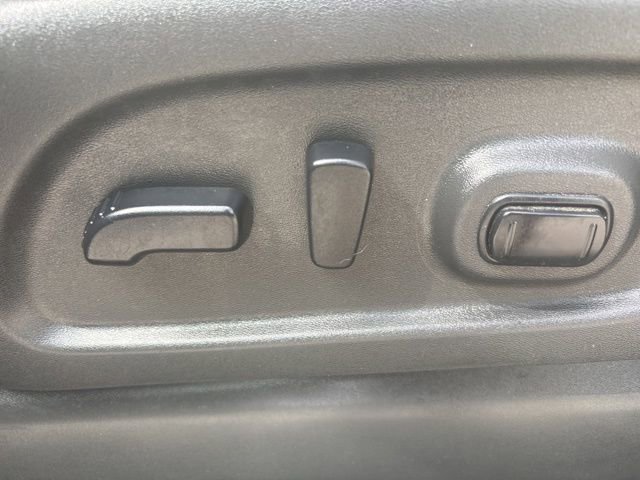Used 2019 Nissan Titan PRO-4X AWD/4WD image 18