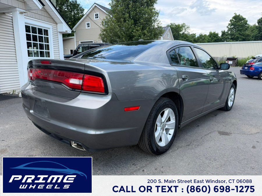 Used 2011 Dodge Charger SE RWD image 7