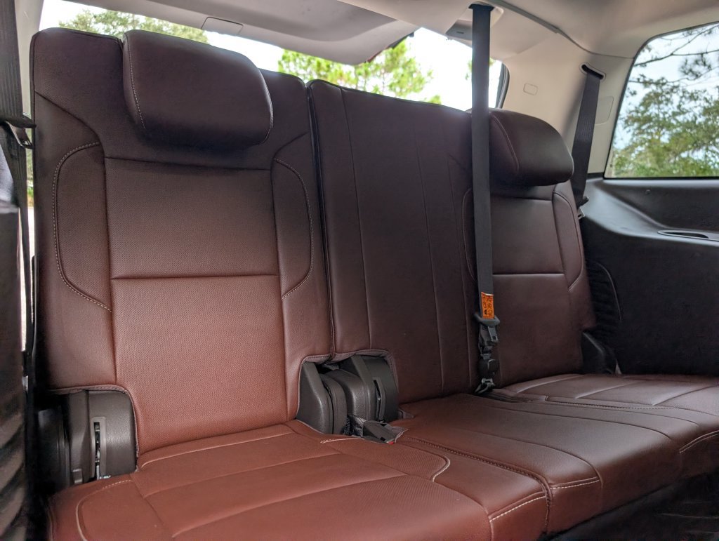Used 2018 Chevrolet Tahoe Premier AWD/4WD image 16