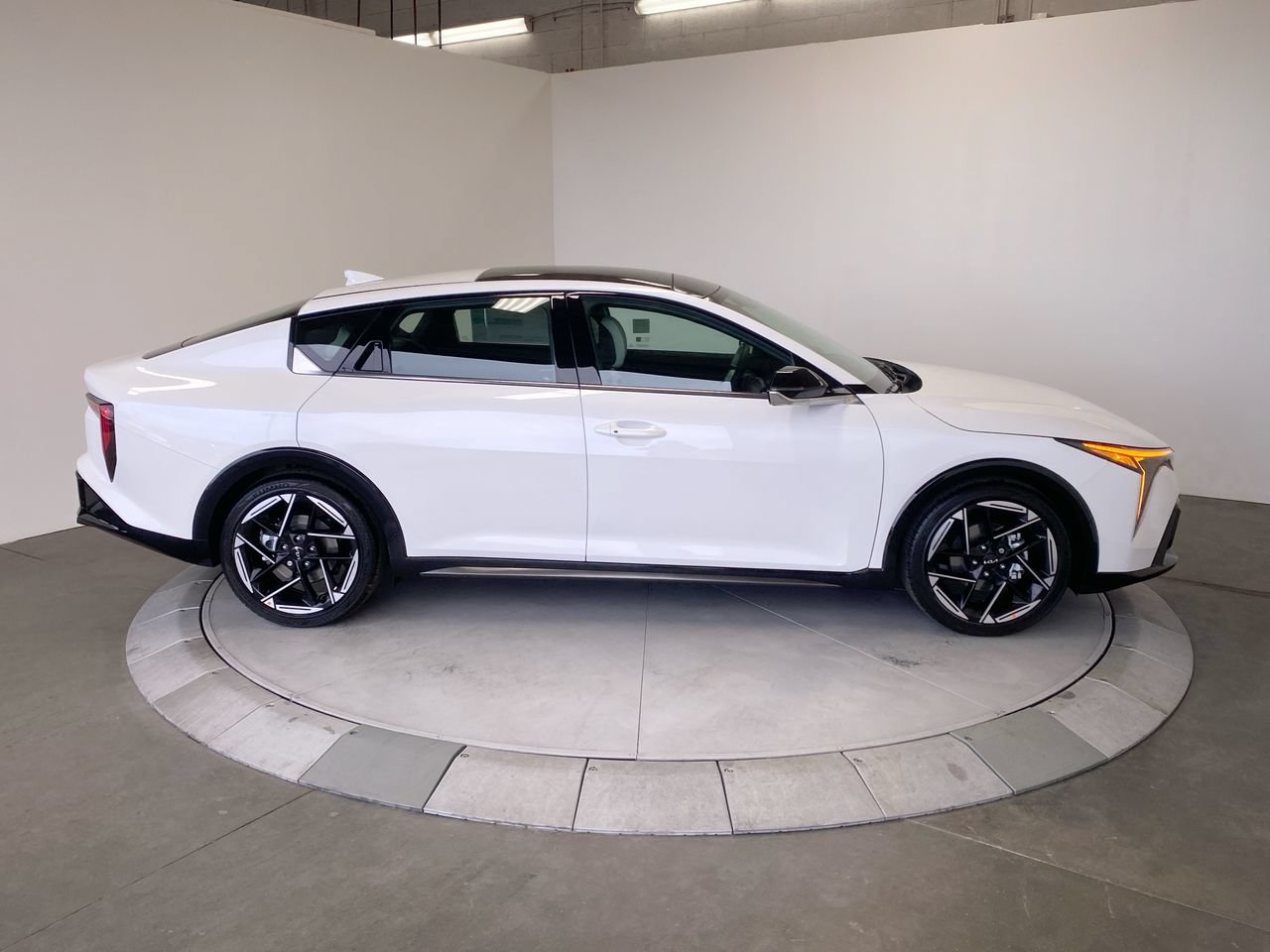Certified 2026 Kia K4 GT-Line w/ GT-Line Sunroof Package FWD image 6