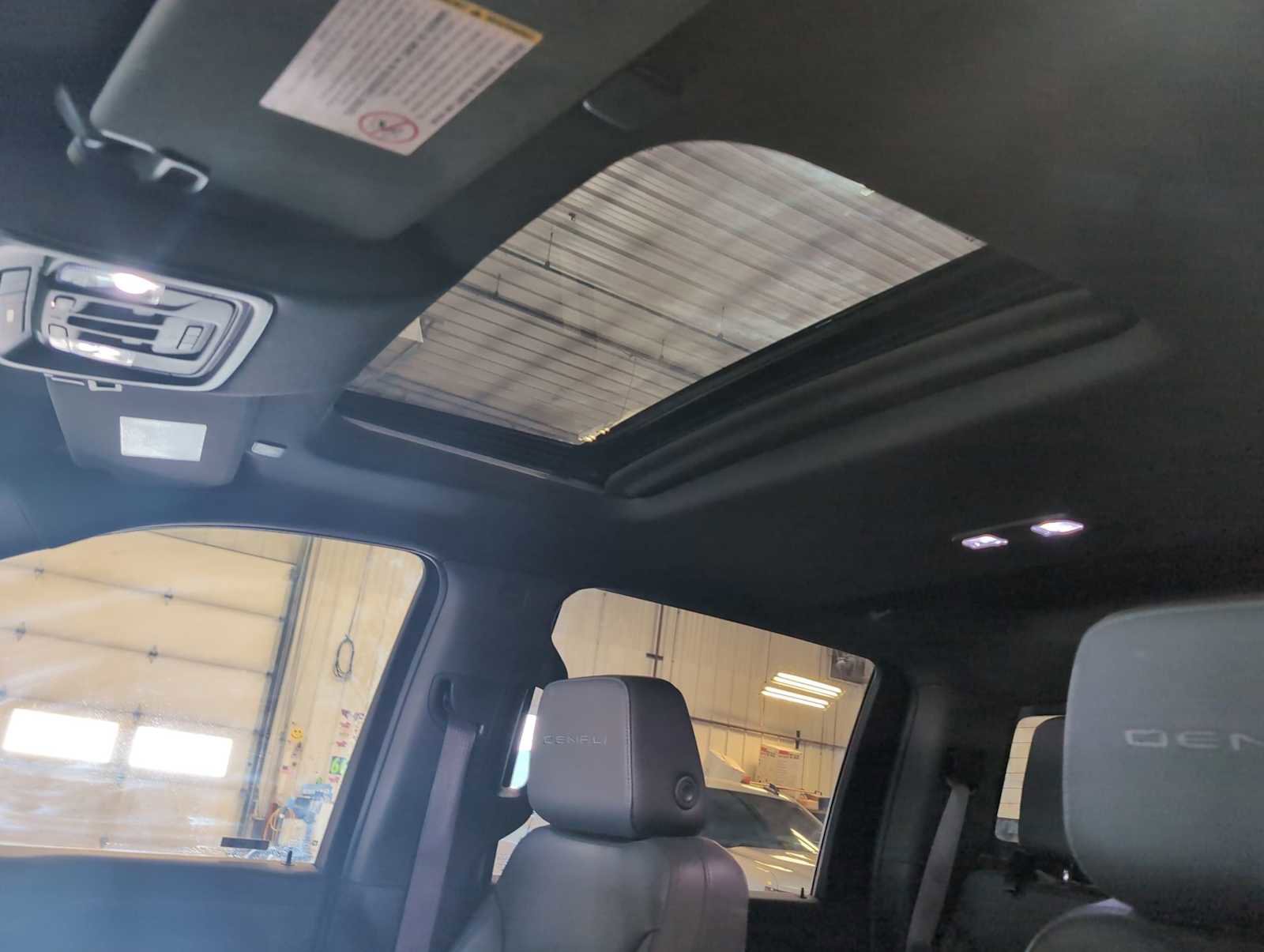 Used 2021 GMC Sierra 3500 Denali w/ Denali Ultimate Package image 19