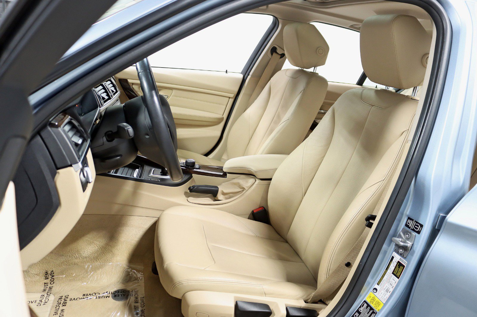 Used 2013 BMW 320i xDrive Sedan AWD/4WD image 22