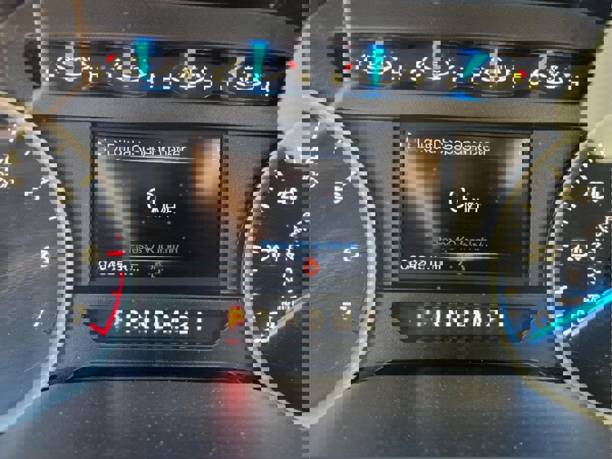 Used 2017 Ford F150 XLT w/ Trailer Tow Package image 15