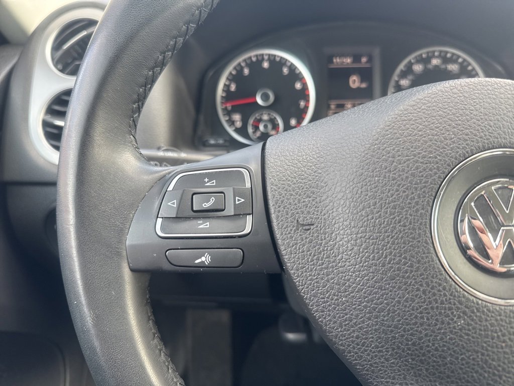 Used 2017 Volkswagen Tiguan Limited image 25