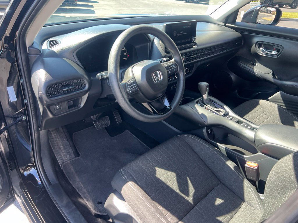 Used 2025 Honda HR-V LX image 20