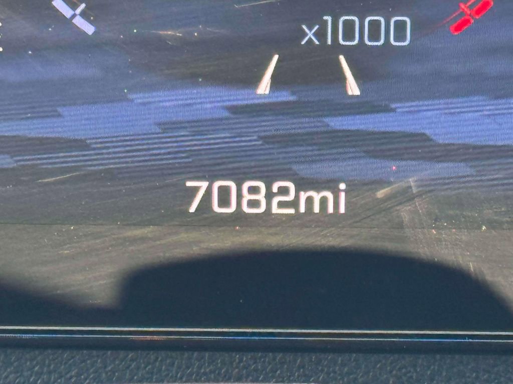 Used 2026 Chevrolet Traverse LT AWD/4WD image 25