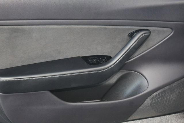 Used 2019 Tesla Model 3 Standard Range Plus image 21