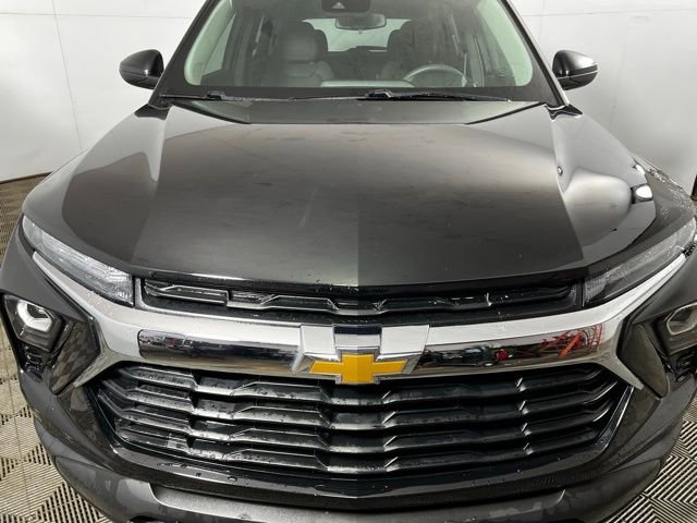 Used 2025 Chevrolet TrailBlazer LS w/ LS Convenience Package image 2