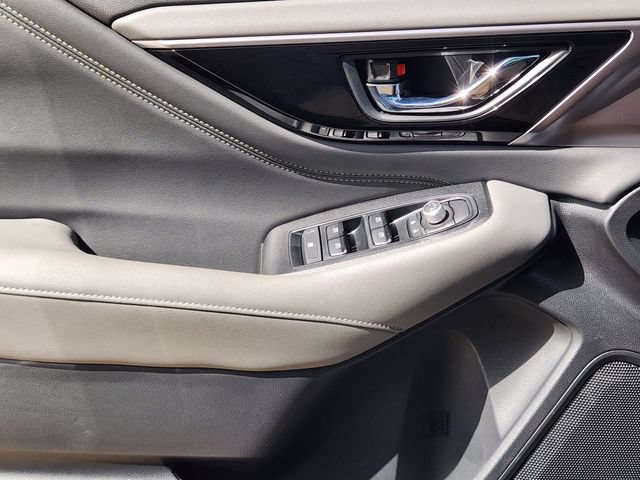 Certified 2025 Subaru Outback Onyx Edition XT AWD/4WD image 25