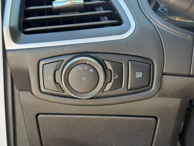 Used 2022 Ford Edge SE w/ Black Appearance Package image 32