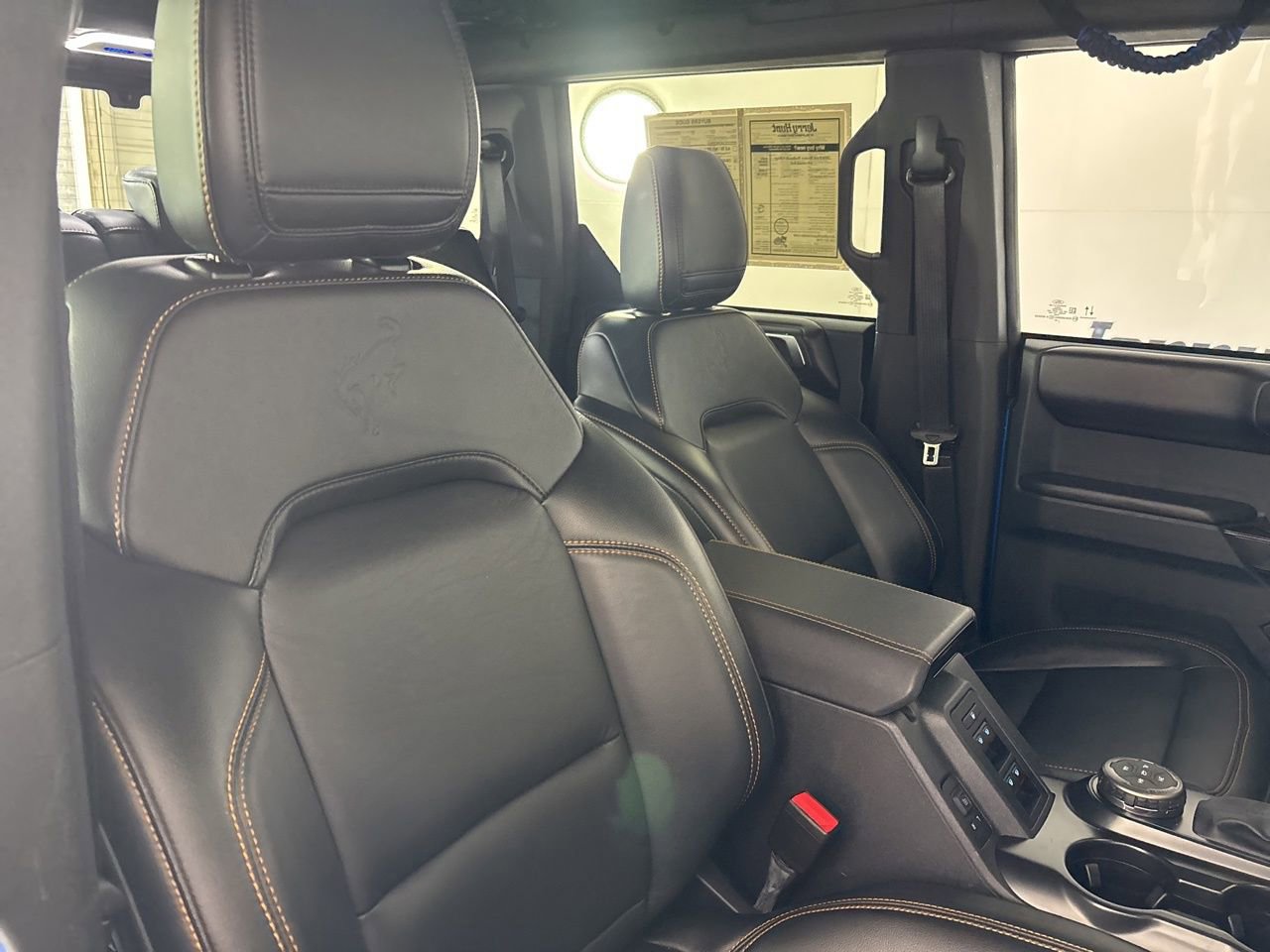 Used 2024 Ford Bronco Badlands image 27