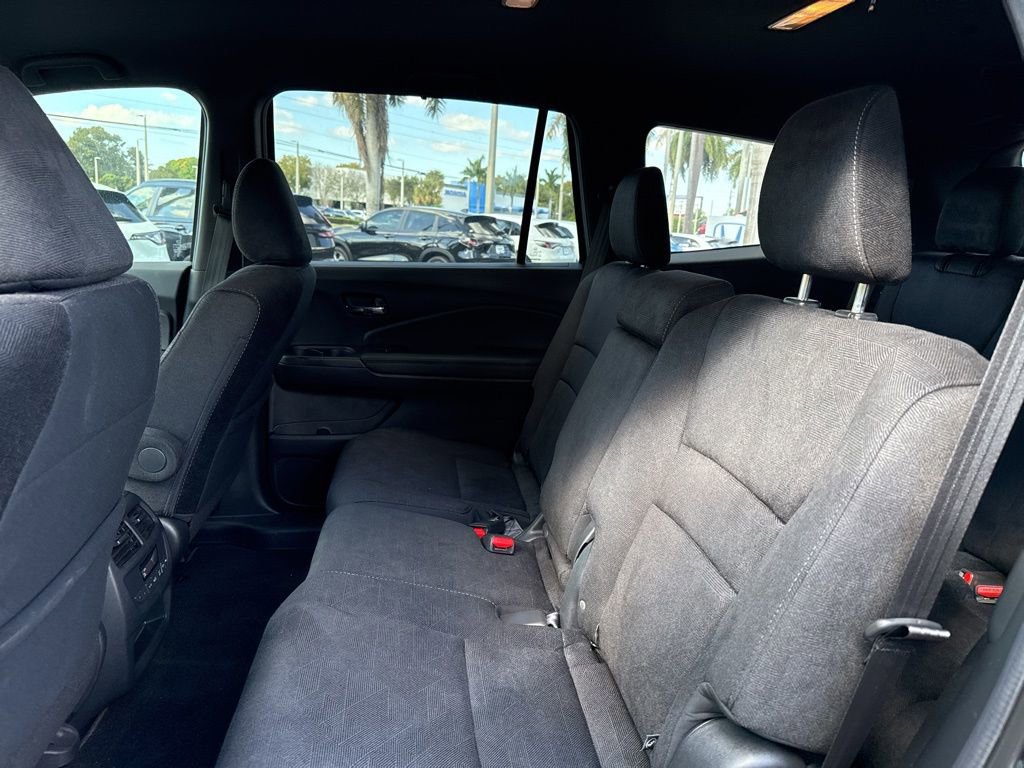 Used 2022 Honda Pilot Sport image 19