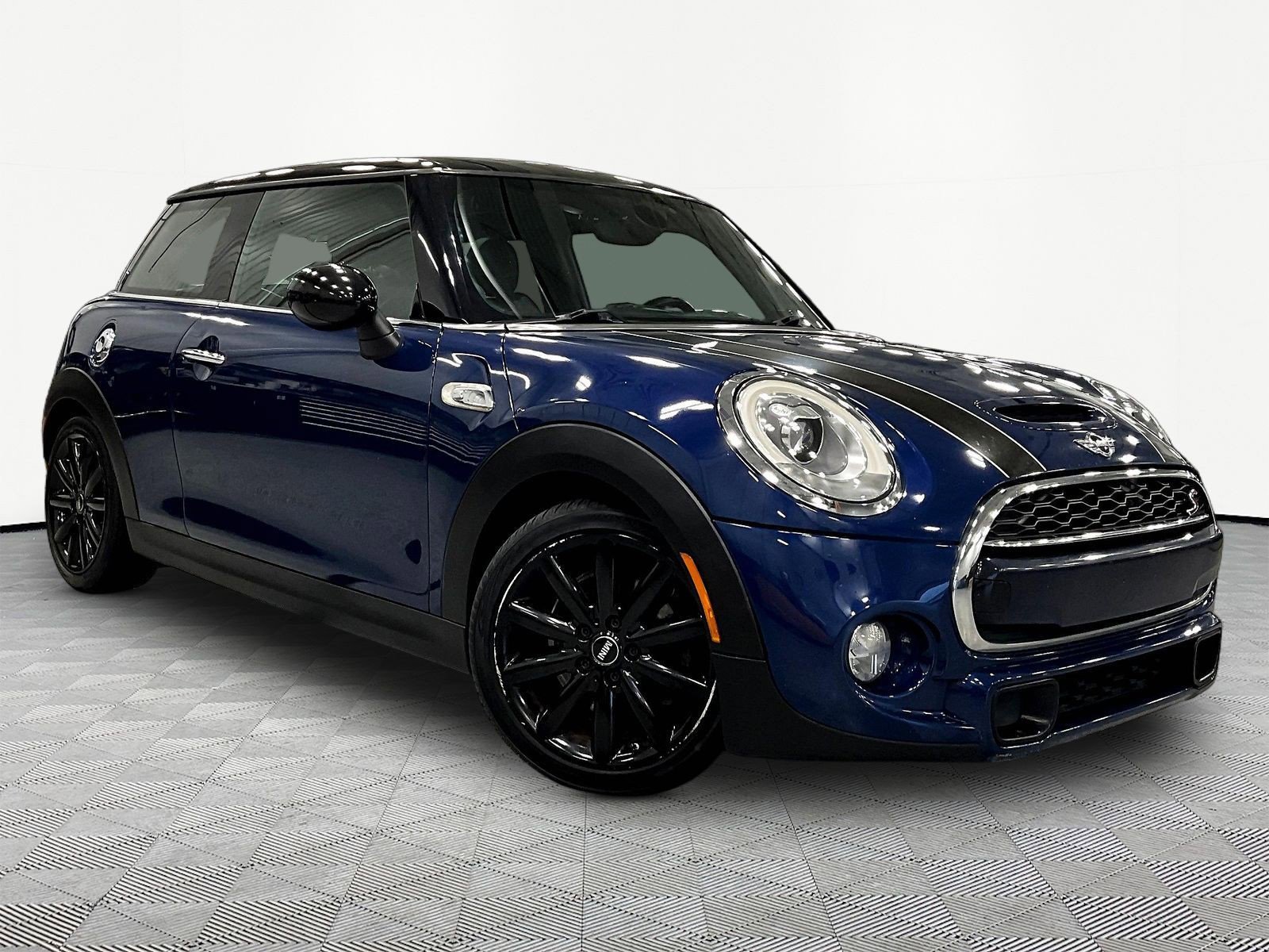 Used 2016 MINI Cooper S FWD image 3