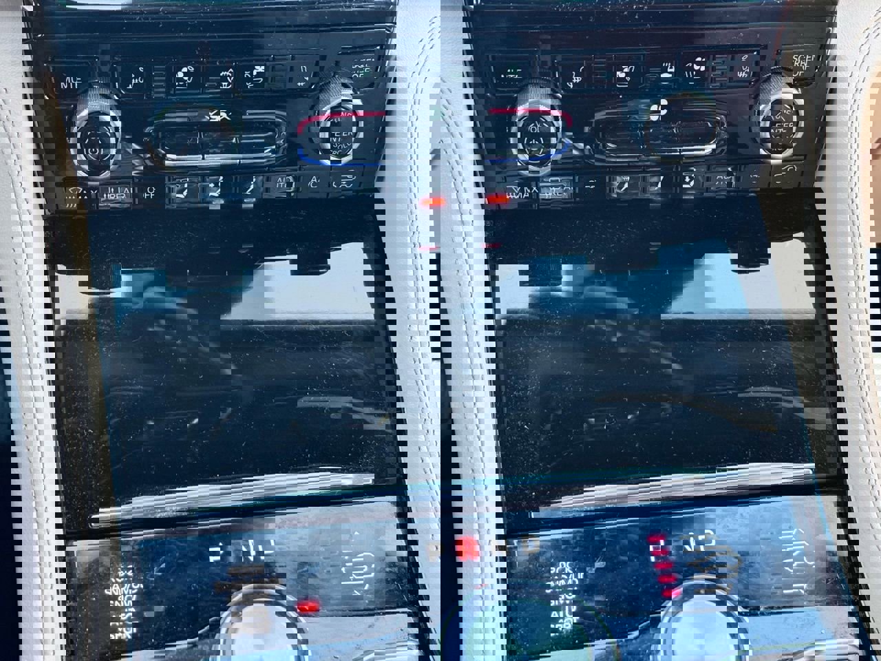 Used 2023 Jeep Grand Cherokee L Summit image 12