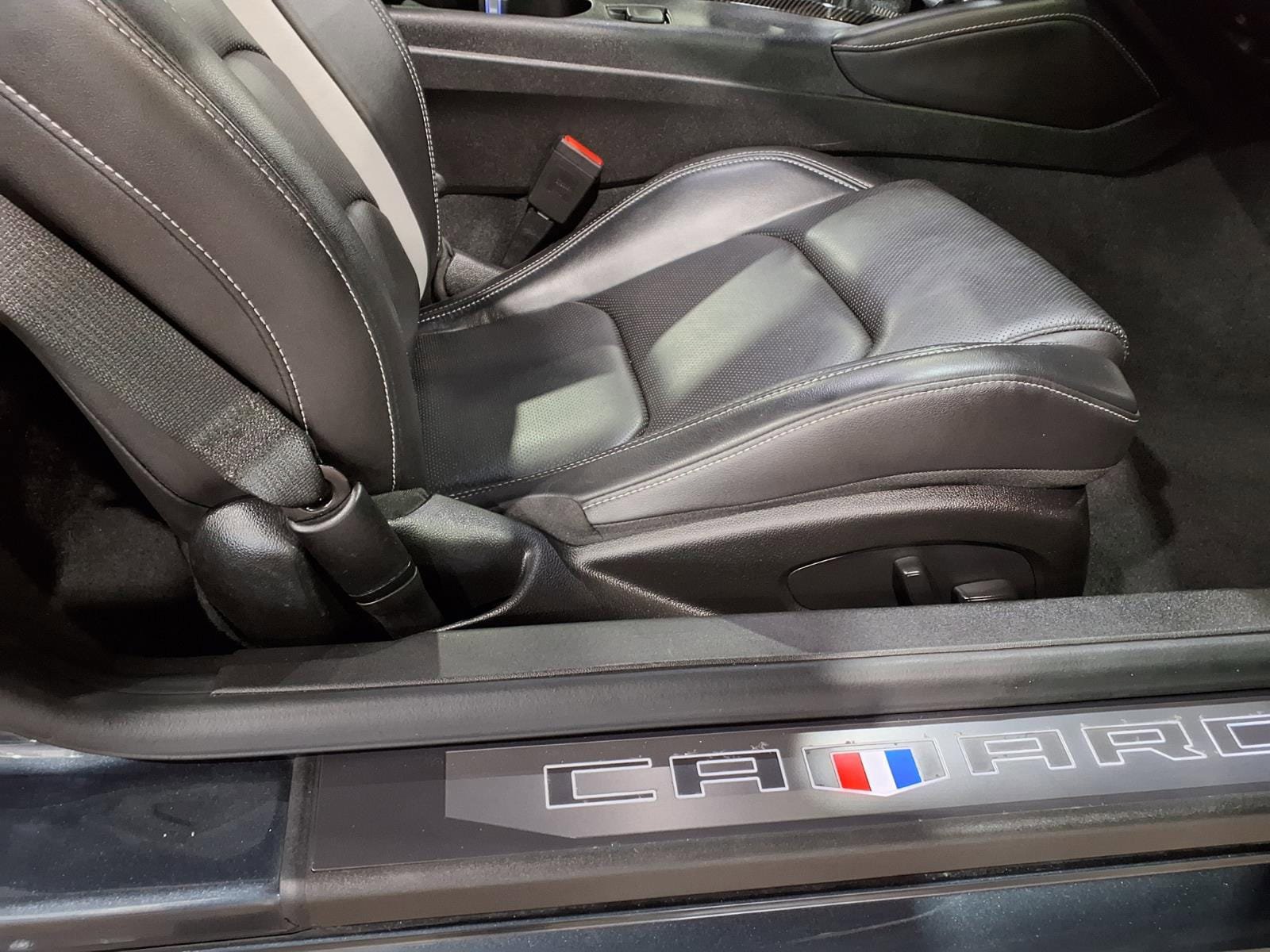 Used 2022 Chevrolet Camaro SS RWD image 21