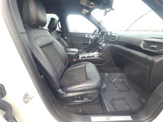 Used 2023 Ford Explorer ST-Line image 9